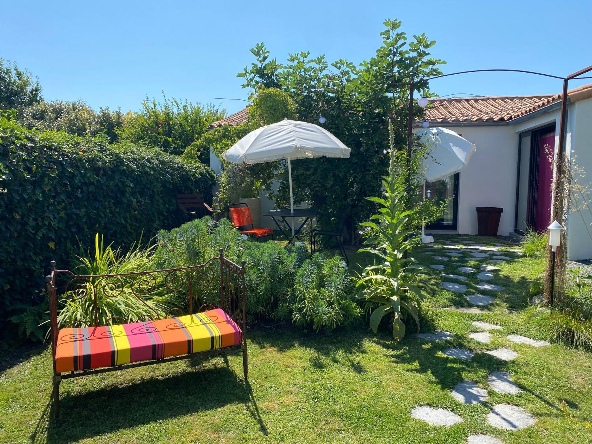 Bed and Breakfast Le 5 Bis Mornac-sur-Seudre Exterior foto