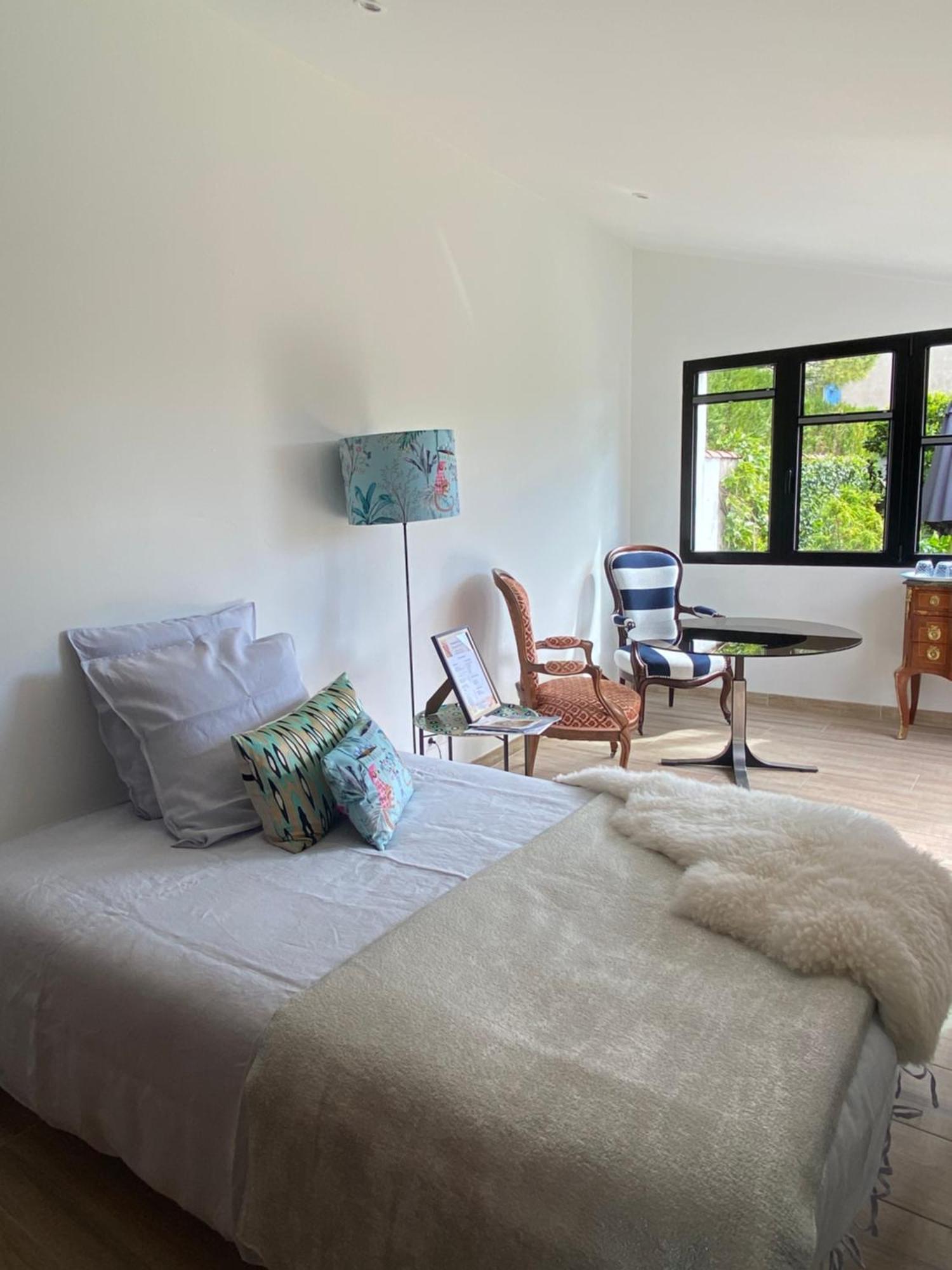 Bed and Breakfast Le 5 Bis Mornac-sur-Seudre Exterior foto